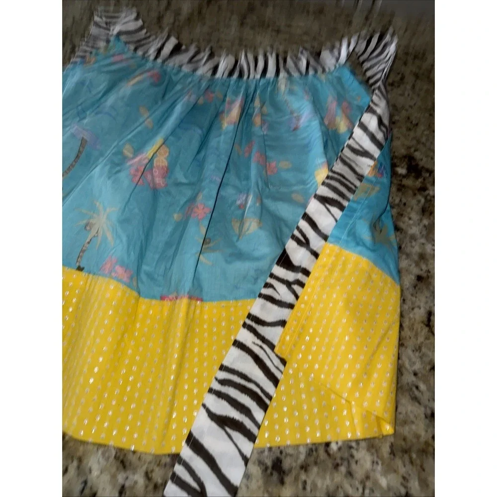 Handmade Waist Apron Beautiful Animal Print The Yellow Part Has Glitter. 5452‎